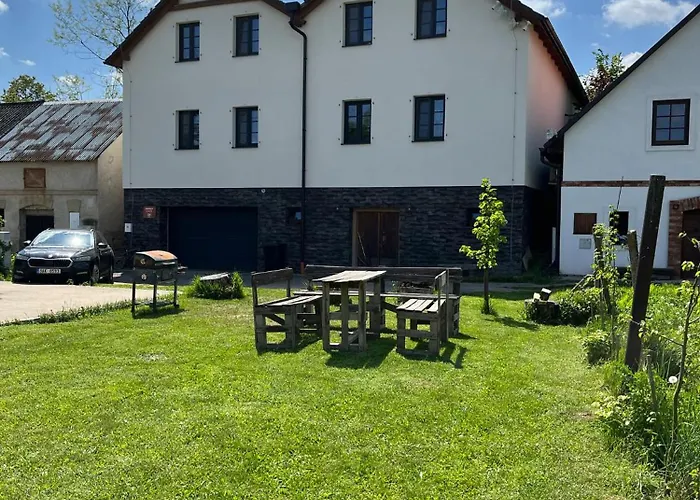 Na Sklípku Bed & Breakfast